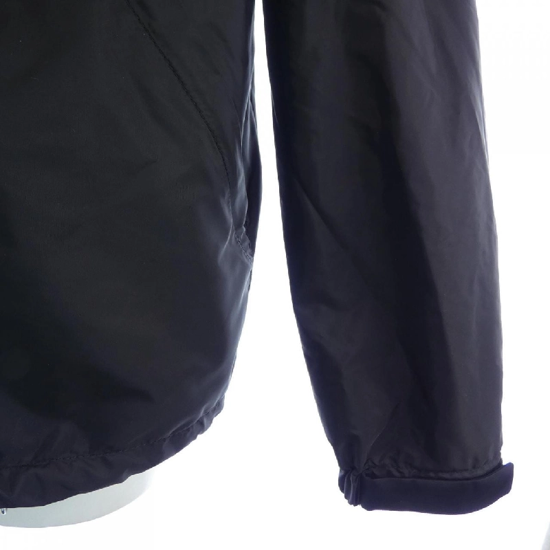 Áo khoác PRADA logo tam giác SGC220 S231 1WQ9 - Hàng hiệu Authentic 892776