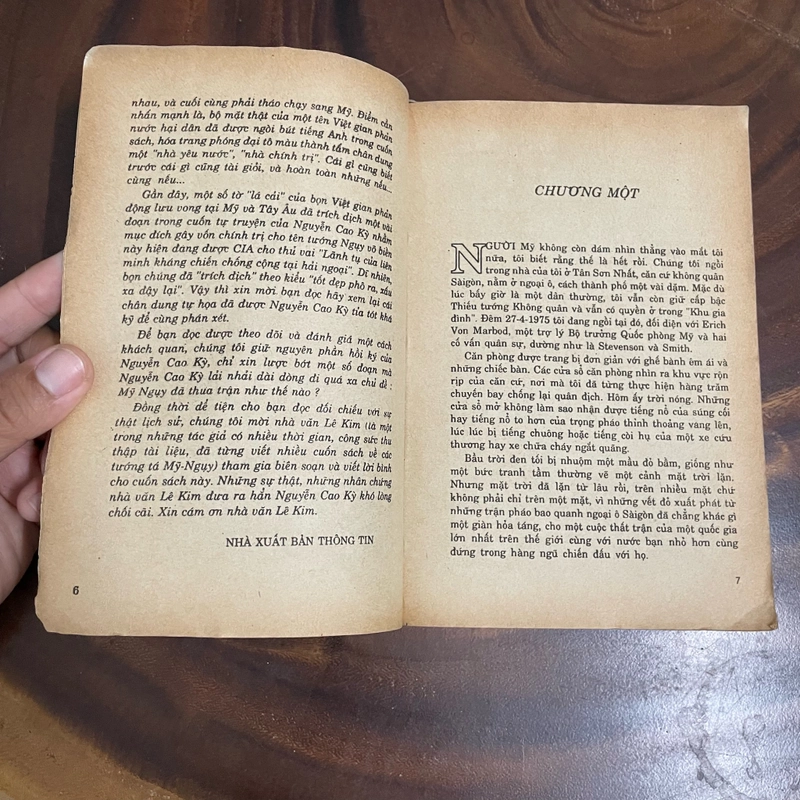 II Tựa sách: Lời Thú Nhận Của Tên Tướng Cao Bồi - Nguyễn Cao Kỳ - 1990 447221