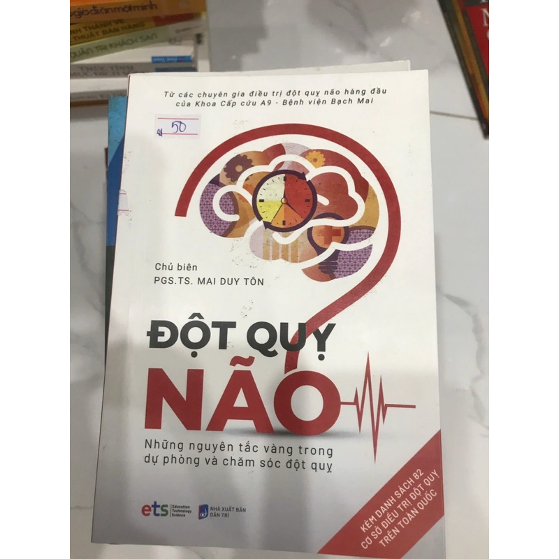 Sách Đột quỵ não, những nguyên tắc vàng trong dự phòng và chăm sóc đột quỵ 447084