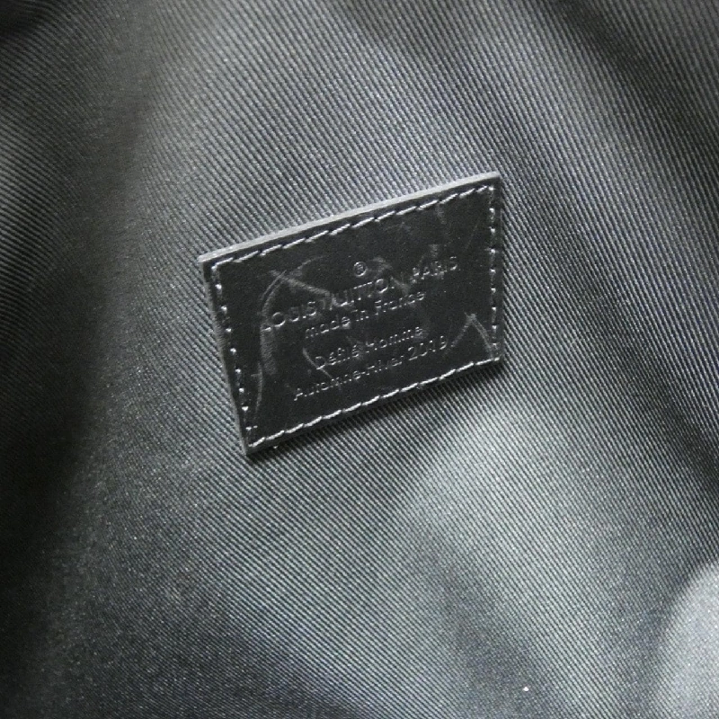 Túi đeo vai Louis Vuitton Taiga Màu cầu vồng Soft Trunk M30341 609981