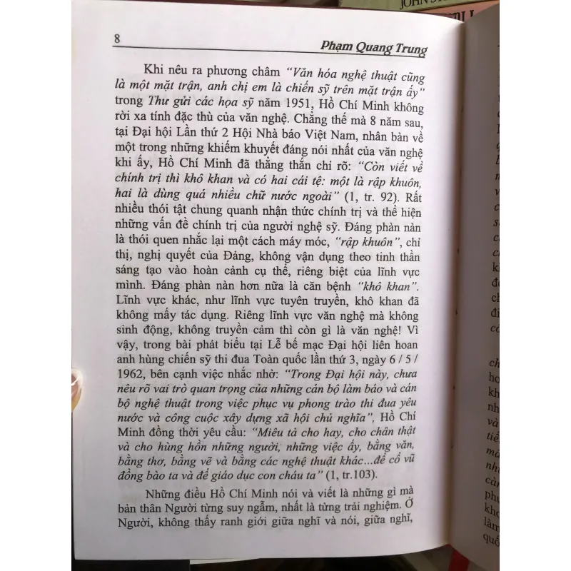 Đến từ con chữ - Phạm Quang Trung 992568