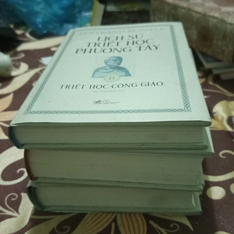 Bộ sách lịch sử triết học phương Tây của Bertrand Russell  550292