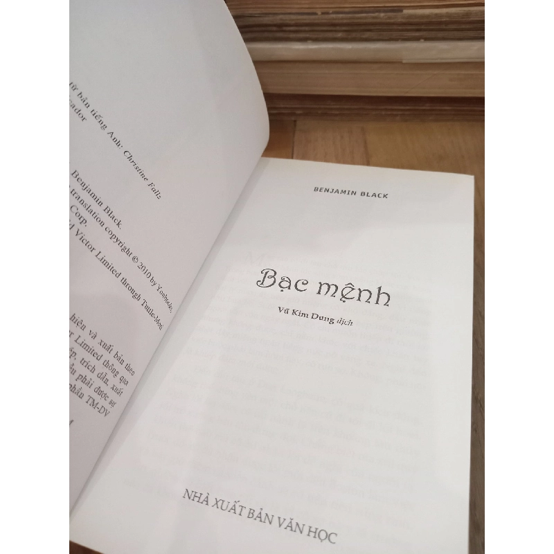 Bạc mệnh - Benjamin Black 974987