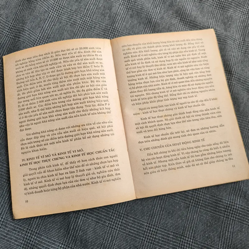 Kinh tế học Vi Mô (Microeconomics) - Trường Đại học Kinh tế TP.HCM - Năm 1993 607268