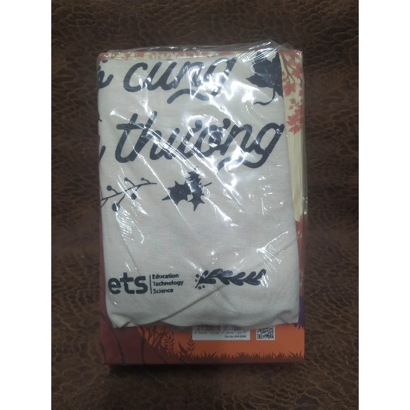 bộ 4 cuốn vô cùng tàn nhẫn vô cùng yêu thương mới 100% HCM2611 910574