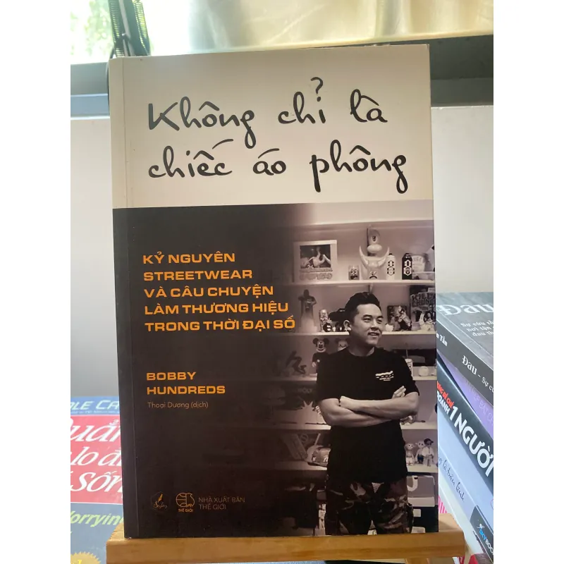 Không chỉ là chiếc áo phông 1010088