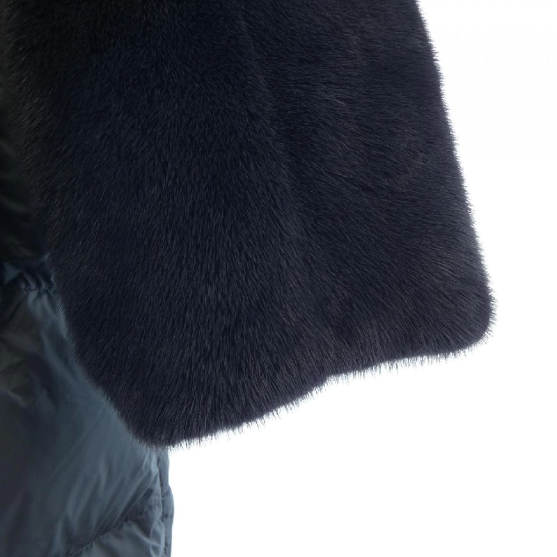 FENDI Áo khoác lông - Hàng hiệu Chính hãng 896434