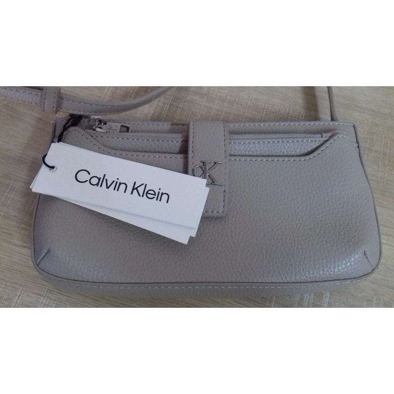Túi Calvin Klein chính hãng ( túi nữ xách tay,  mới, kèm mác, chưa sử dụng 495775