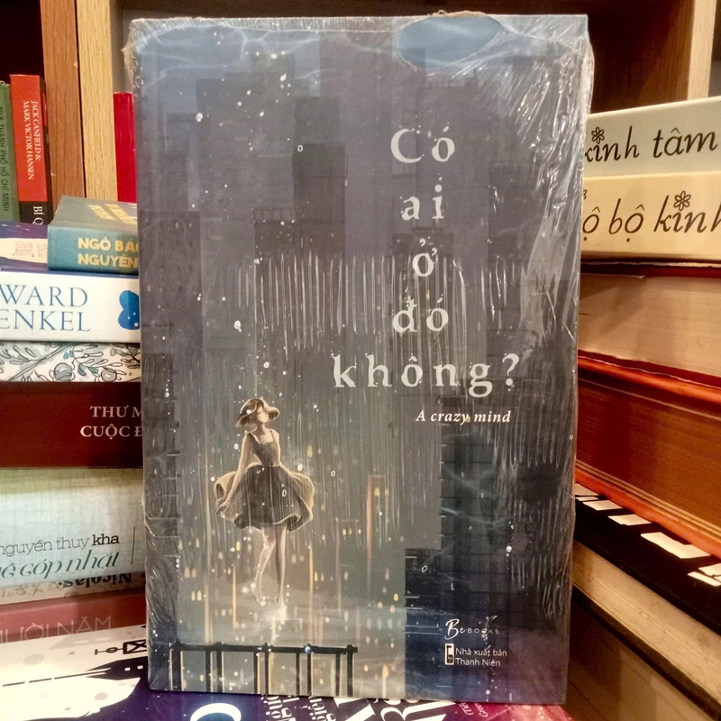 Có ai ở đó không - A Crazy Mind (Nguyên seal) 505838