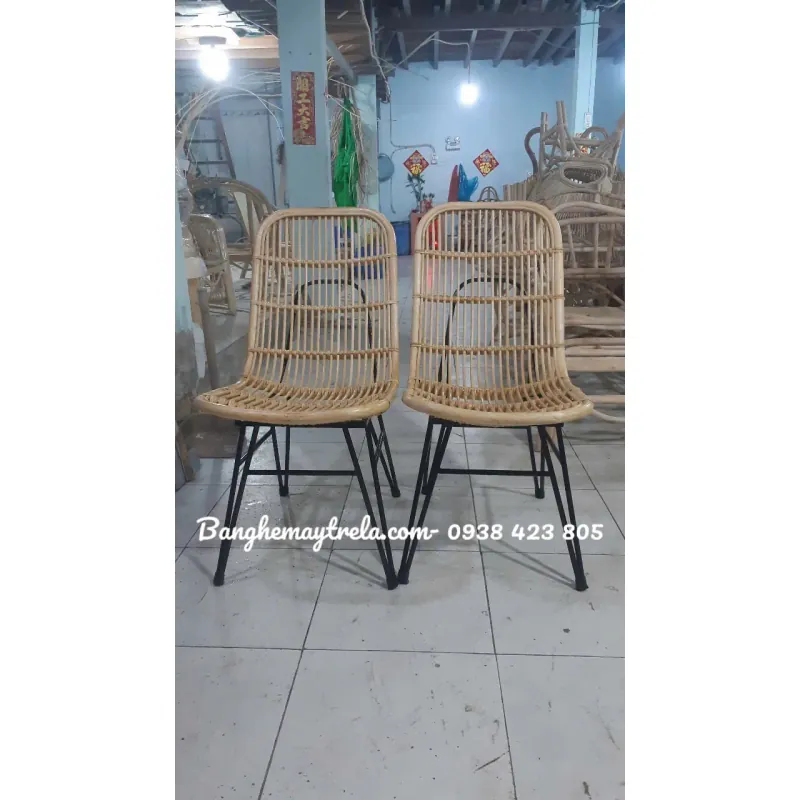 Ghế mây tự nhiên chân sắt giá rẻ 701659