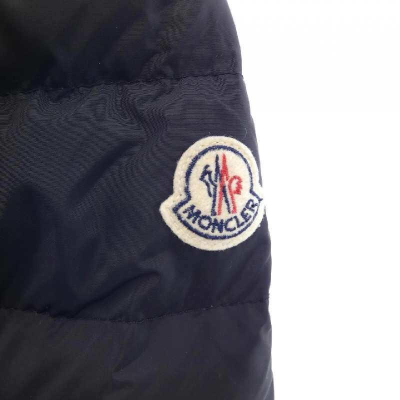 Áo khoác lông vũ MONCLER 640154