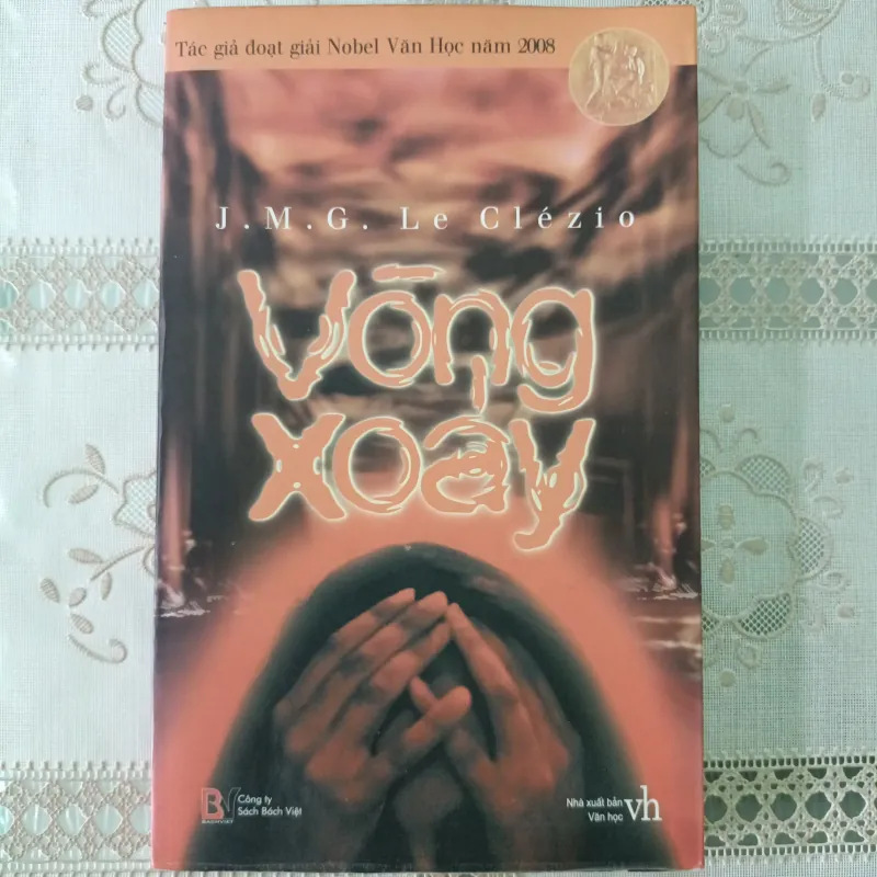 Vòng xoáy  745245