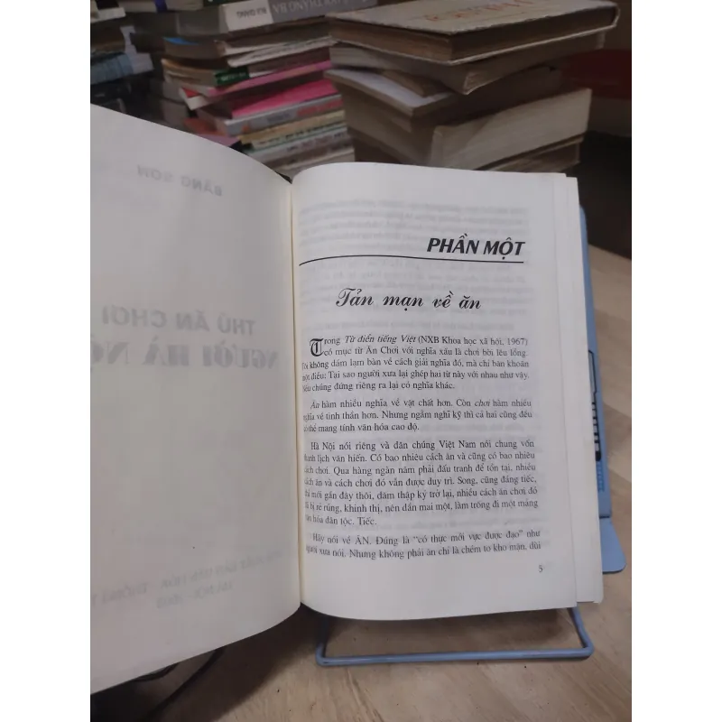 Sách: Thú ăn chơi của người Hà Nội - TG: Băng Sơn (B2) 933476