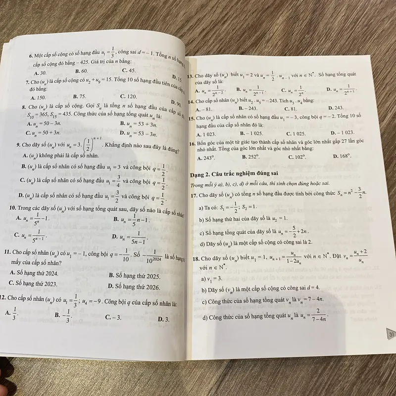 Sách ôn thi THPTQG chương trình mới 553355