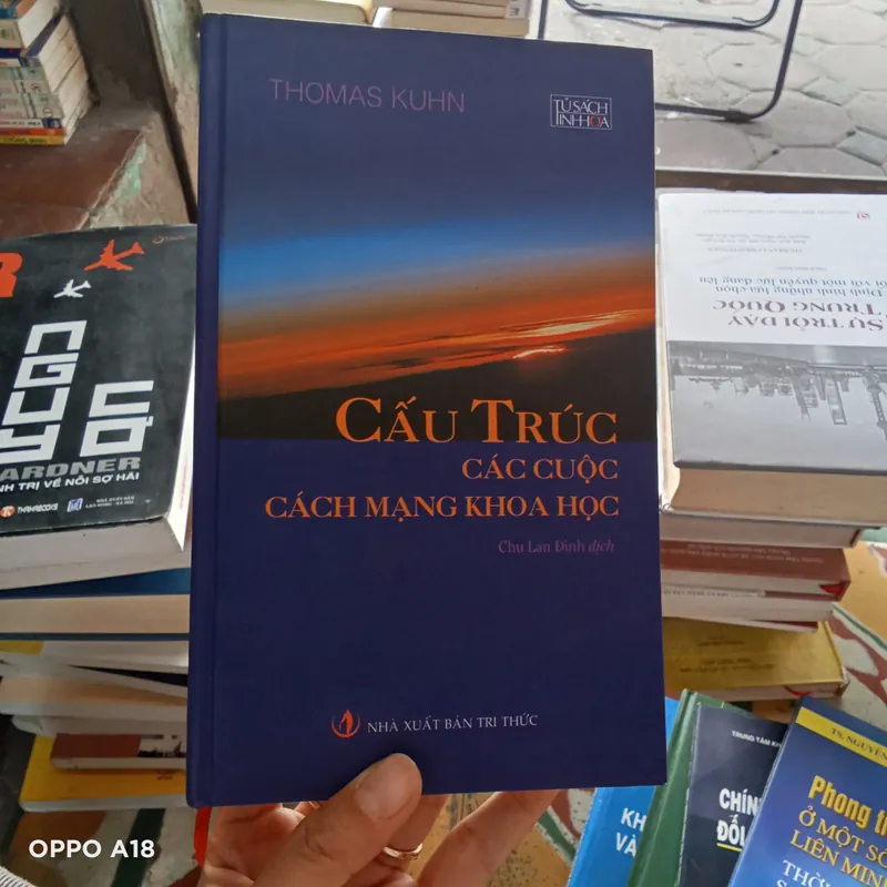 Cấu Trúc Các Cuộc Cách Mạng Khoa Học - Thomas Kuhn 739423