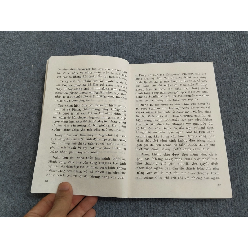 NGỌN THÁP HẠNH PHÚC 478690