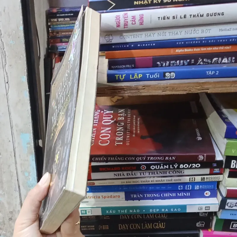 Vũ Trụ Trong vỏ Hạt Dẻ - Stephen Hawking  776276