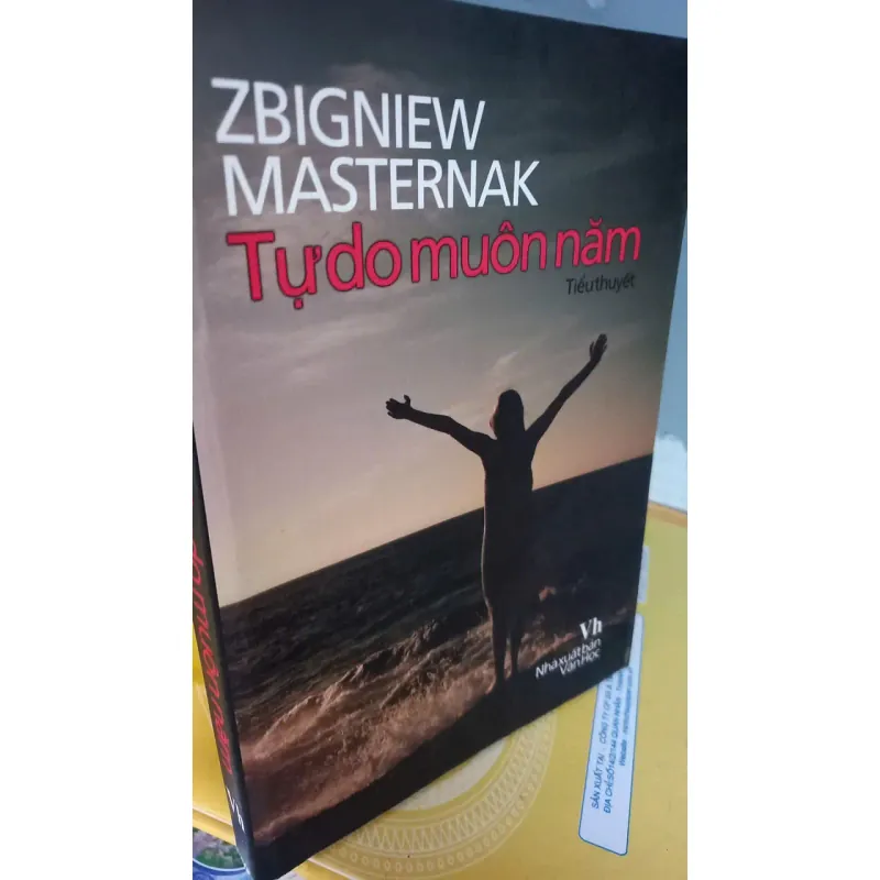 tự do muôn năm 935384