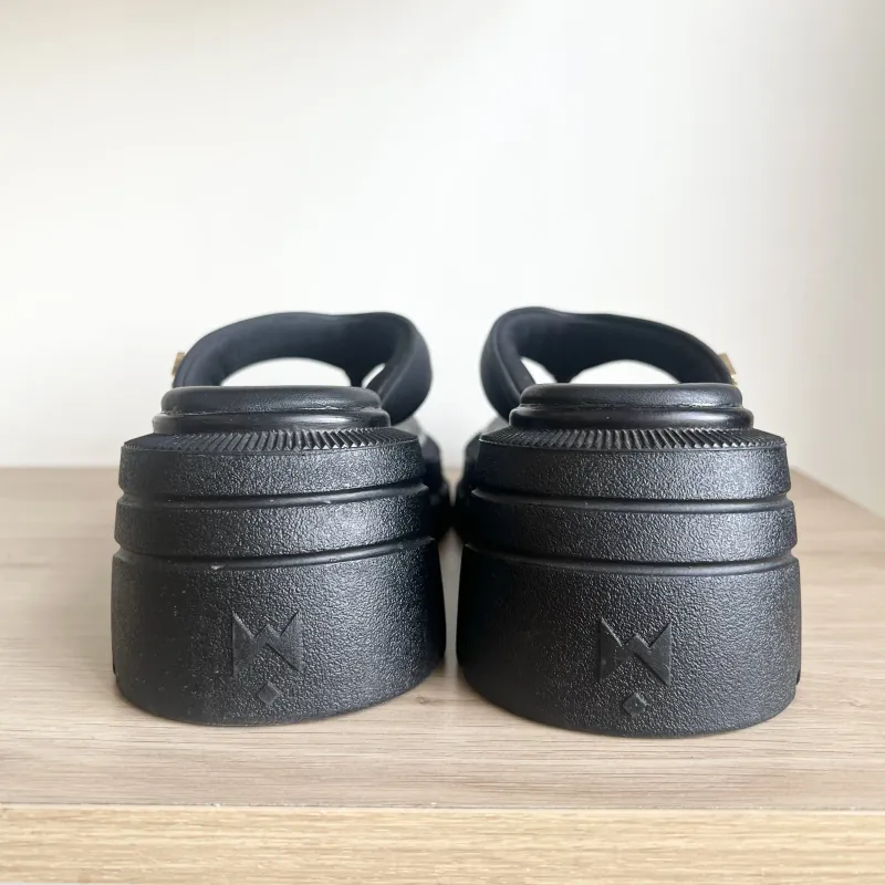 Dép sandal nữ THE QUEEN WOLF màu đen size 36 596009