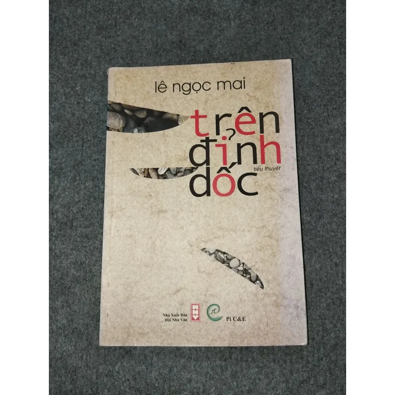 TRÊN ĐỈNH DỐC - LÊ NGỌC MAI 588750