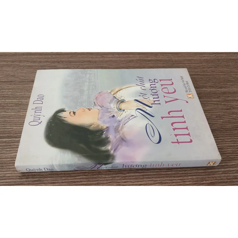 Tiểu thuyết MỘT CHÚT HƯƠNG TÌNH YÊU (Quỳnh Dao) - 334 trang 778163