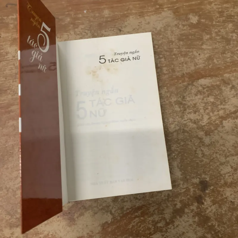 TRUYỆN NGẮN 5 TÁC GIẢ NỮ 745541
