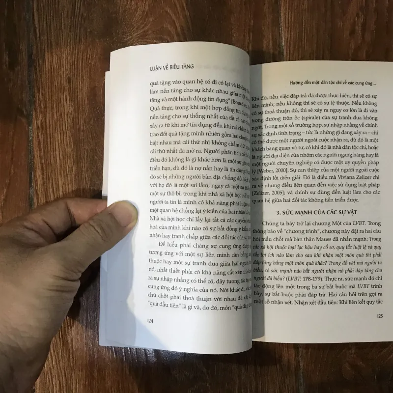 Luận về biếu tặng - Marcel Mauss  (t4) 1012837