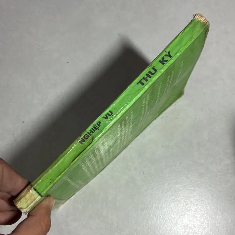 Nghiệp vụ thư ký hành chánh quản trị, kế toán 779129