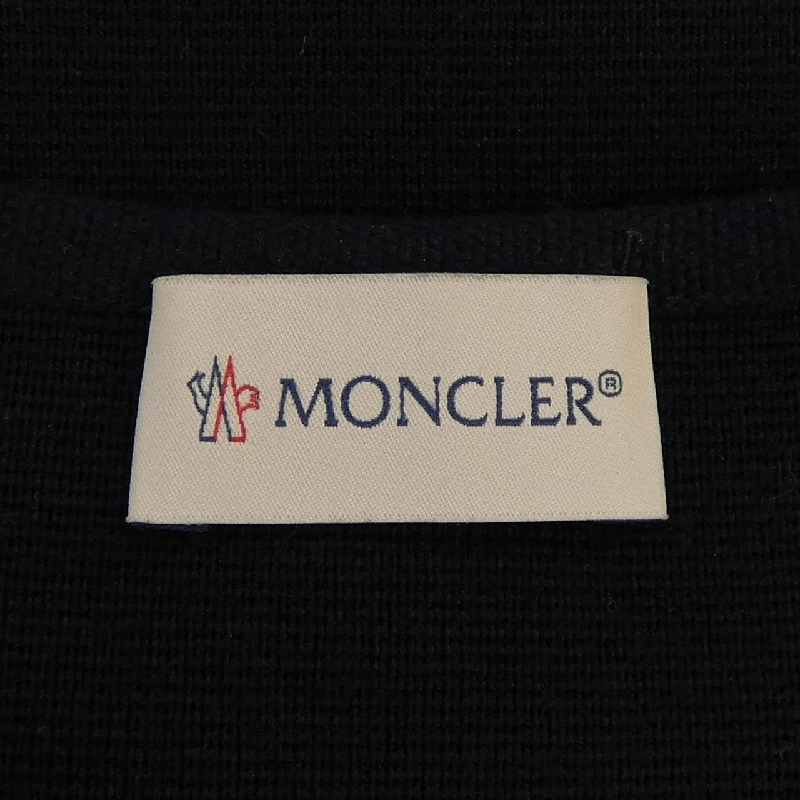 Áo khoác lông vũ MONCLER 639154