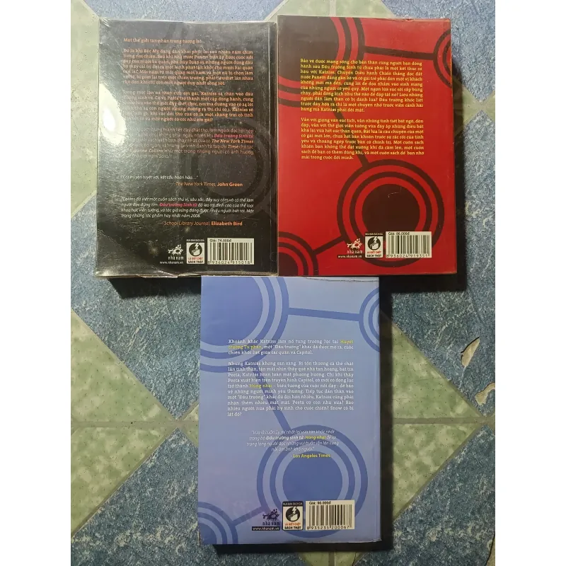 Đấu trường sinh tử ( 3 cuốn) - Suzanne Collins 993558