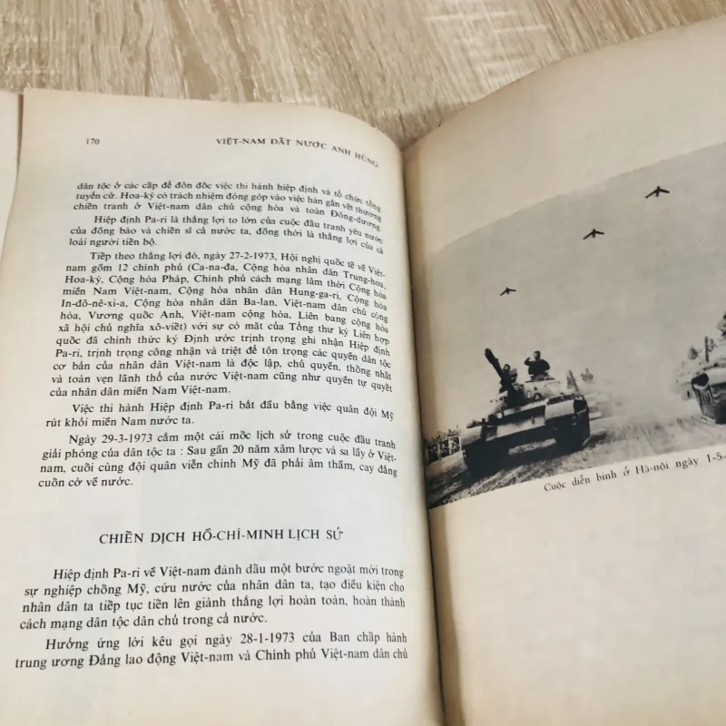 VIỆT NAM ĐẤT NƯỚC ANH HÙNG 1024392