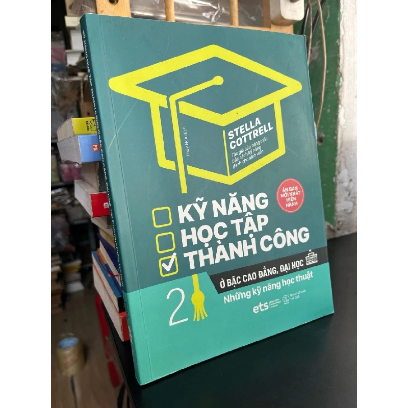 Kỹ năng học tập thành công ở bậc cao đẳng, đại học - Stella Cottrell 751359