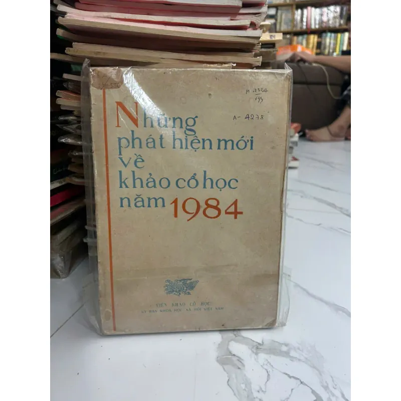 Những phát hiện mới về khảo cổ học năm 1984 - Viện Khảo cổ học 700328