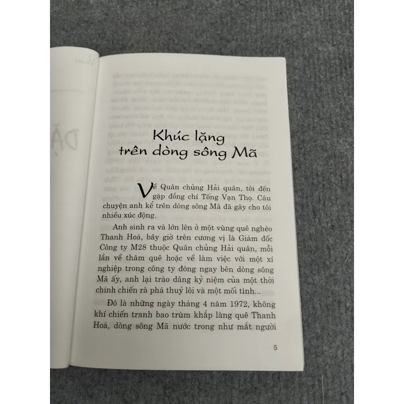 DẶM DÀI ĐỜI LÍNH - BÙI GIANG LONG 990646