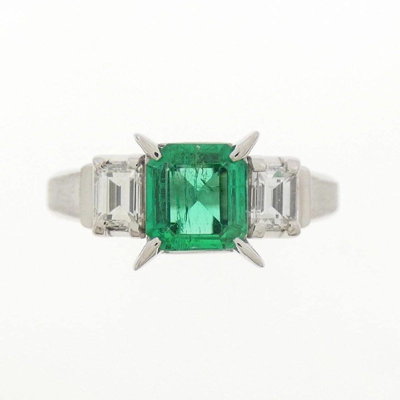 Nhẫn Ngọc Lục Bảo 0.53CT - Hàng hiệu Chính hãng 855017