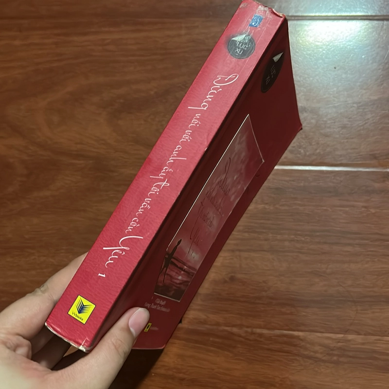 Đừng Nói Với Anh Ấy Tôi Vẫn Còn Yêu 522731