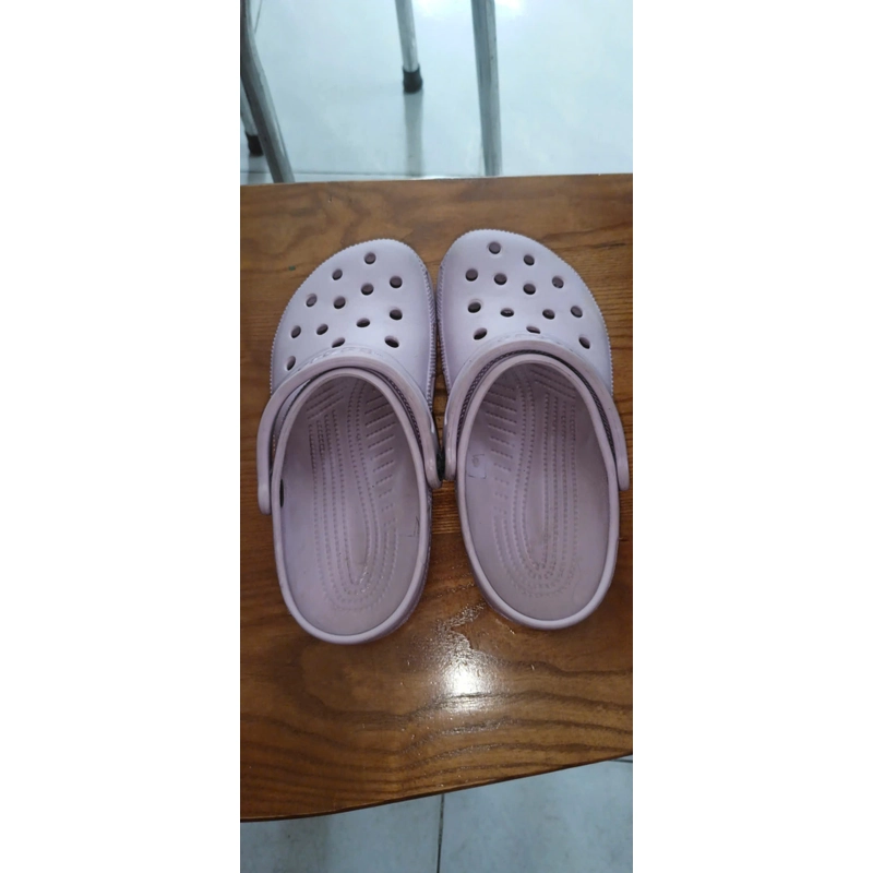 Dép Crocs tím pastel  447481