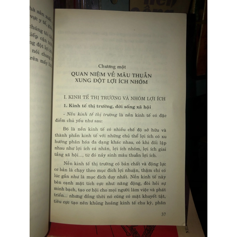 Mâu thuẫn, xung đột lợi ích nhóm - Thực trạng, xu hướng và giải pháp - TS. Hồ Bá Thâm 526944