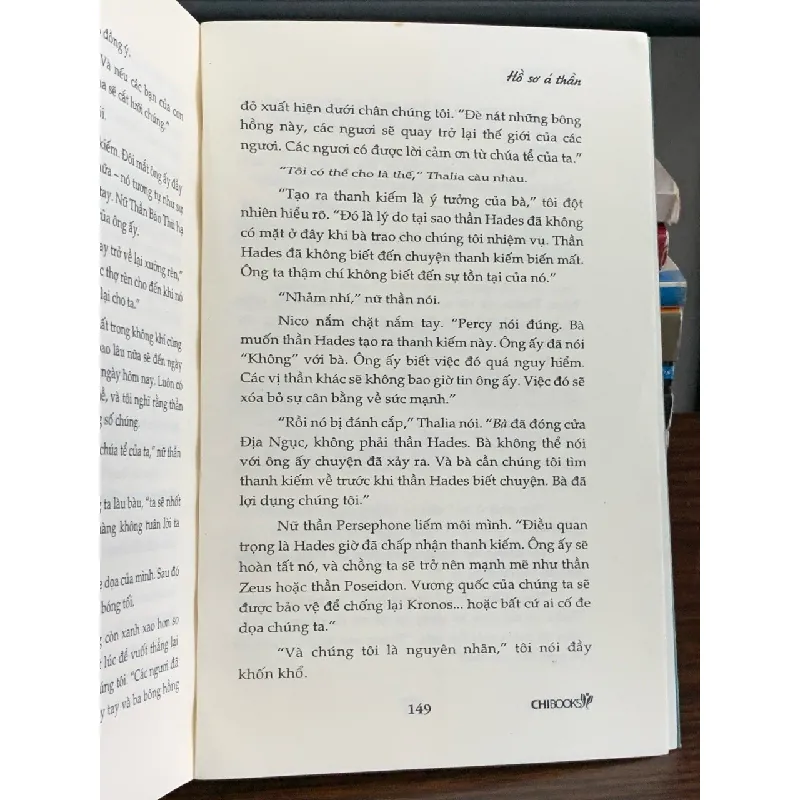 Hồ sơ á thần – Rick Riordan 576586
