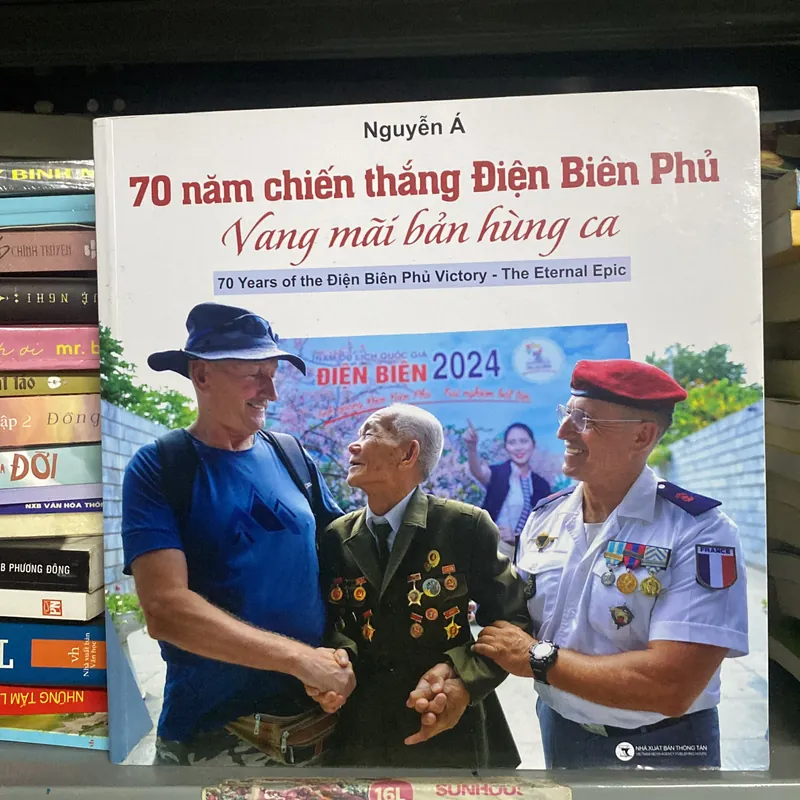 70 năm chiến thắng Điện Biên Phủ song ngữ 730599