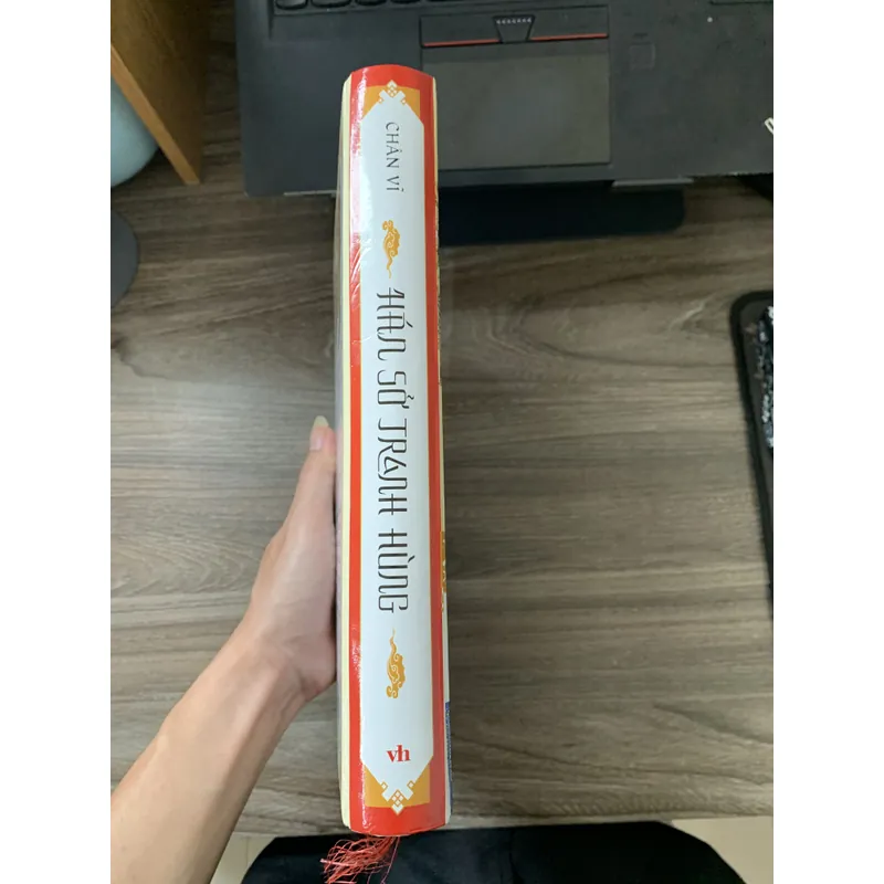 Hán Sở tranh hùng (bìa cứng) - Chân Vĩ 737900