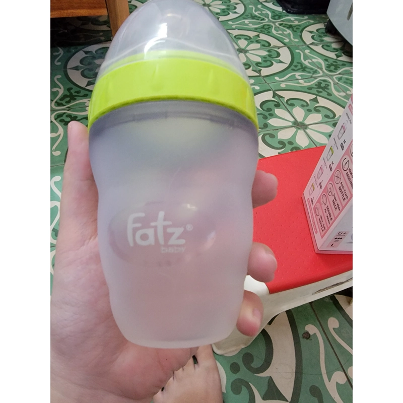 Bình sữa silicon Fatz baby size M 180ml và size L 240ml 312999