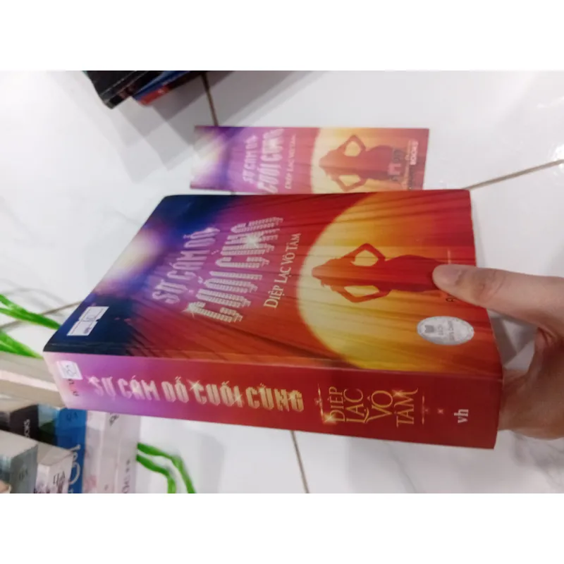 Sách Sự cám dỗ cuối cùng 1023843