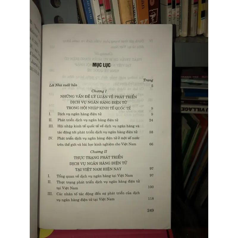 Phát triển dịch vụ ngân hàng điện tử tại Việt Nam - TS. Phạm Thu Hương 711597