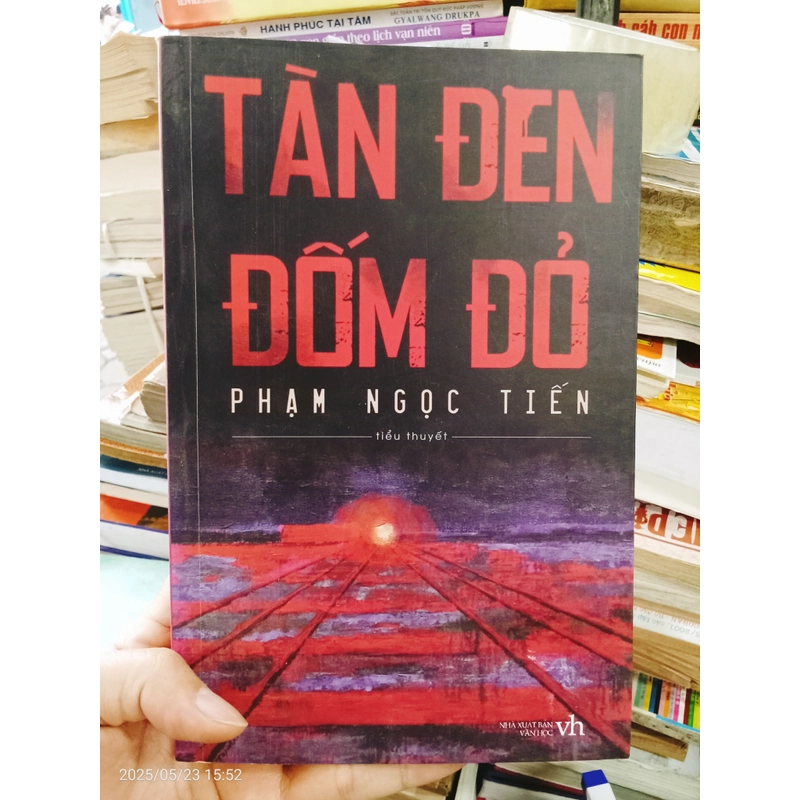 Tàn Đen Đốm Đỏ 458276