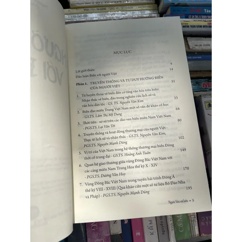 NGƯỜI VIỆT VỚI BIỂN 977567