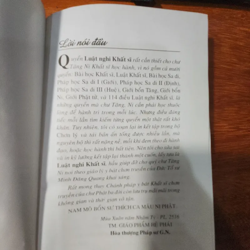 Chơn lý luật nghi khất sĩ 726993