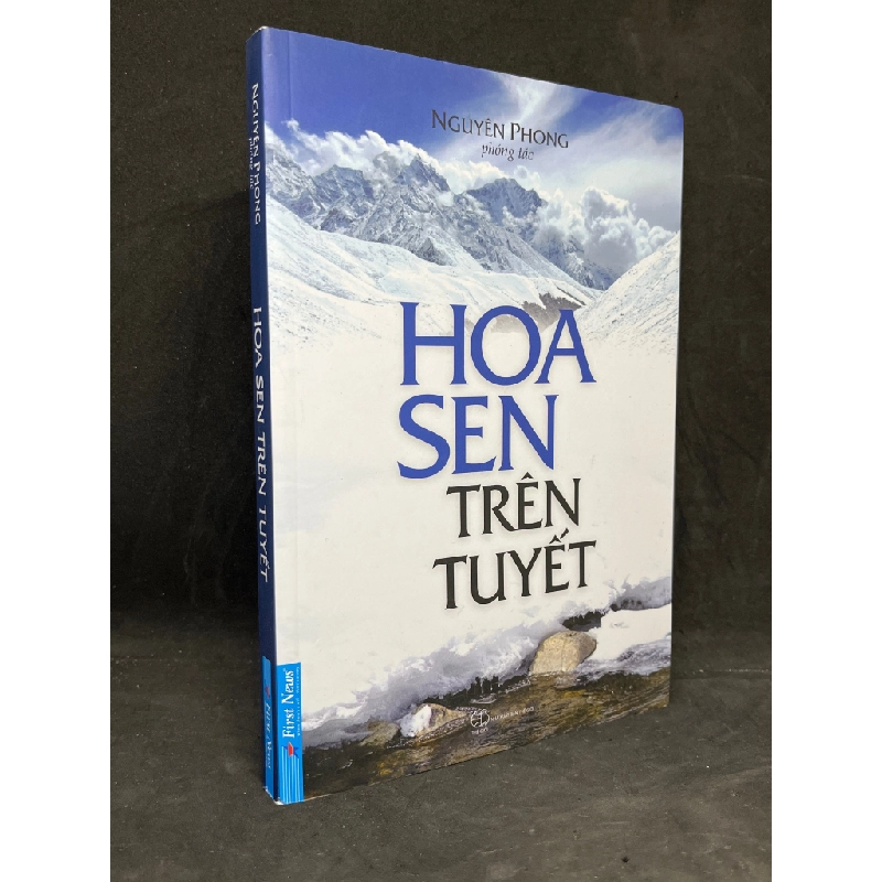 Hoa Sen Trên Tuyết - Nguyên Phong new 90% HPB.HCM2305 Oreka-Blogmeo 36325
