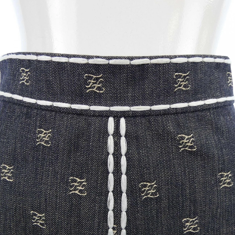 FENDI FQ7128 A5X7 Váy 647969