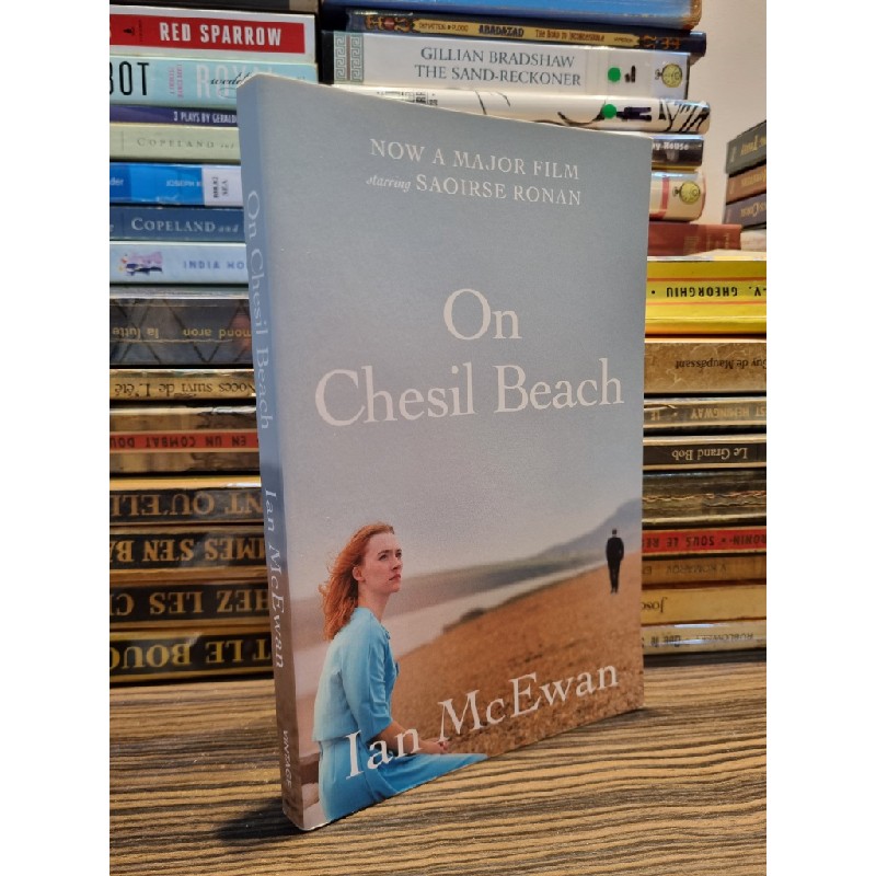 ON CHESIL BEACH - Ian McEwan 147096